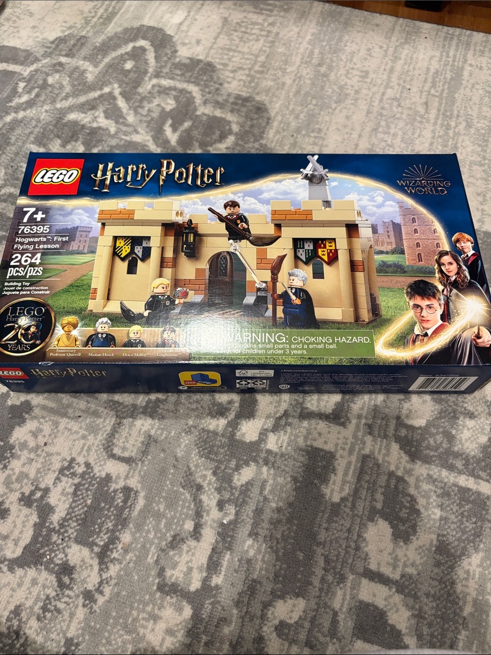 Lego Harry Potter Tan and Blue Hogwarts First Flying Lesson Set
